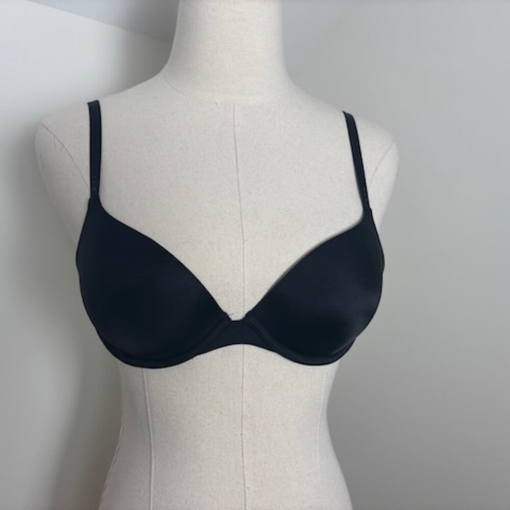 NWOT black Victoria's Secret demi-uplift biofit bra, size 34B